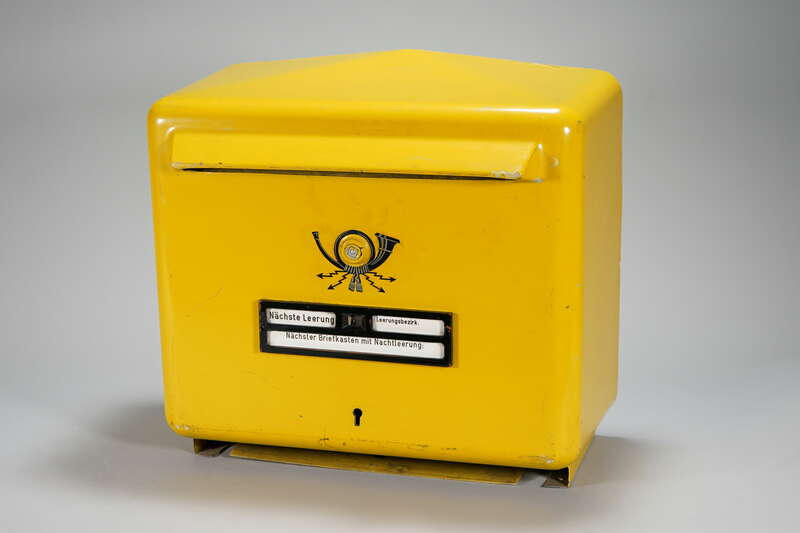Briefkasten, Prototyp aus Kunststoff, Deutsche Post der DDR