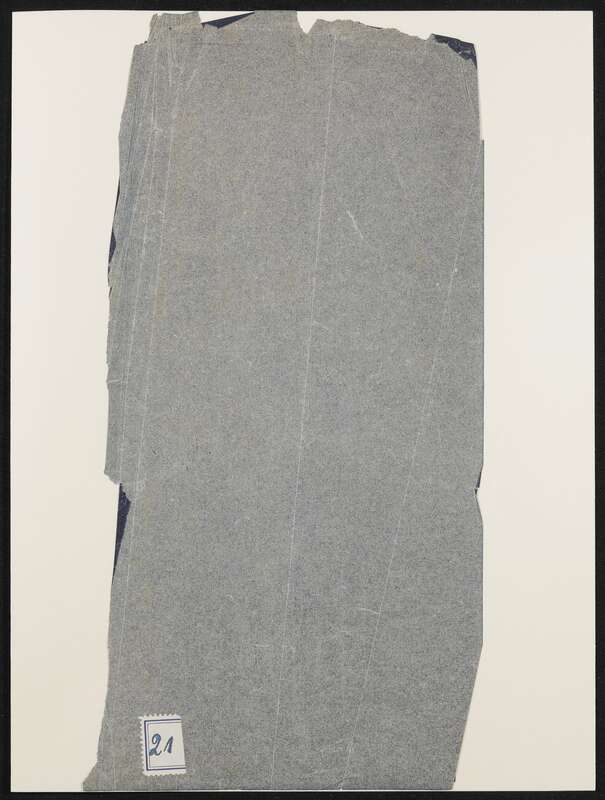 Pauspapier mit Schrift und Zeichnungen