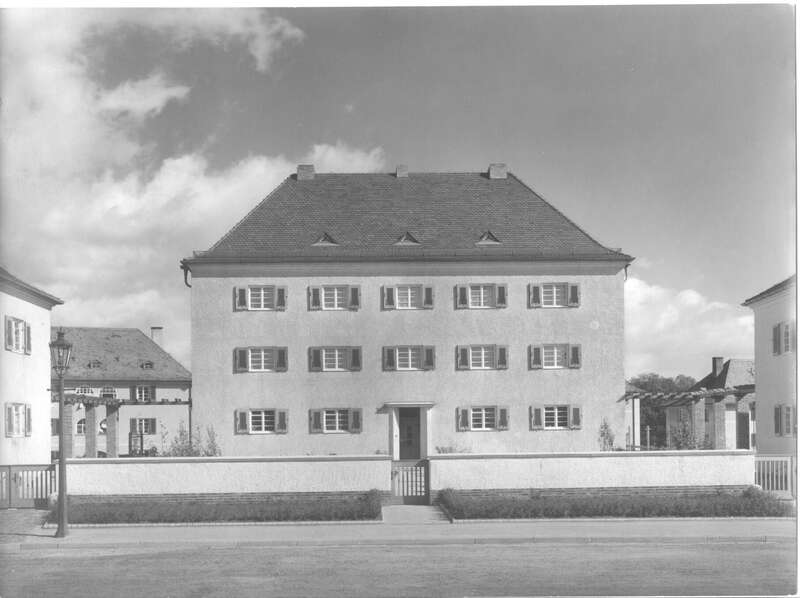 Fotografie, Posteigene Wohnhäuser