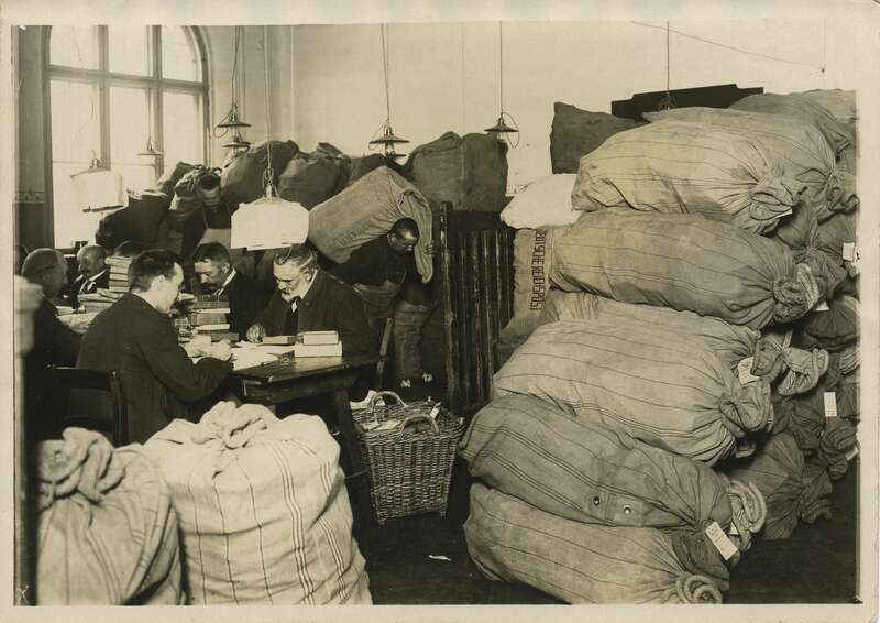 Fotografie Postsammelstelle Berlin, Leitstelle für Päckchen