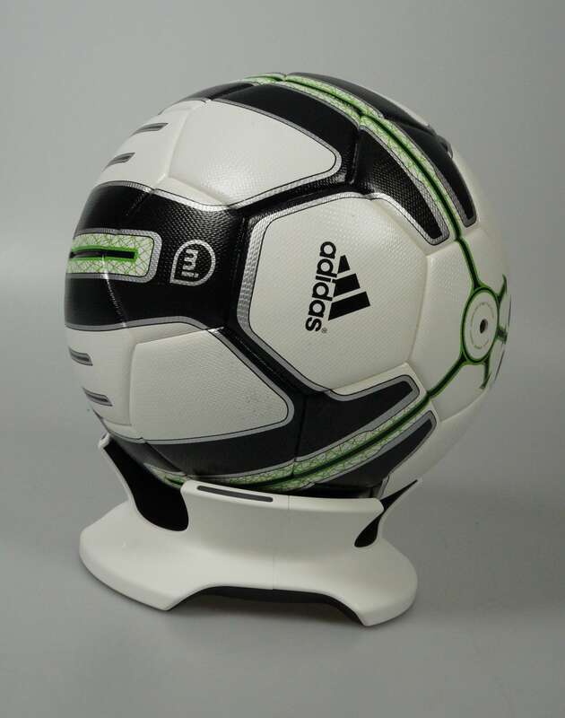 Intelligenter Fußball miCoach SMART BALL mit Bluetooth