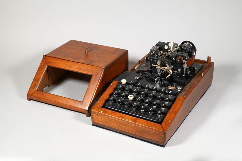 Elektrischer Ferndrucker / Typendrucktelegraf