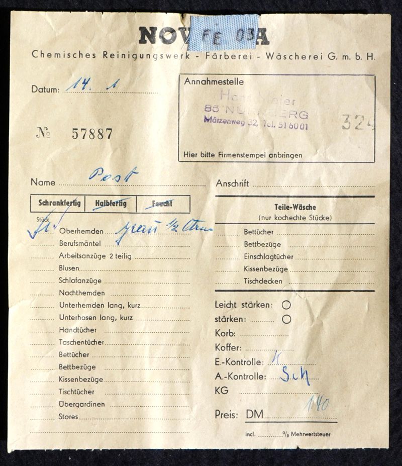 Dienstkleidung, Deutsche Bundespost, Oberhemd Kurzarm, verwendet in Nürnberg, mit Reinigungsschild FE 03