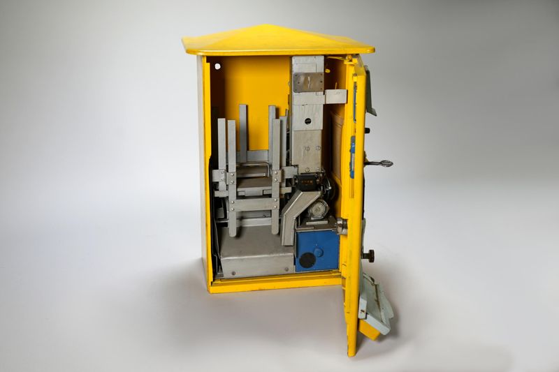 Postkartengeber Modell K 102, verwendet von Deutsche Reichspost und später Deutsche Post der DDR