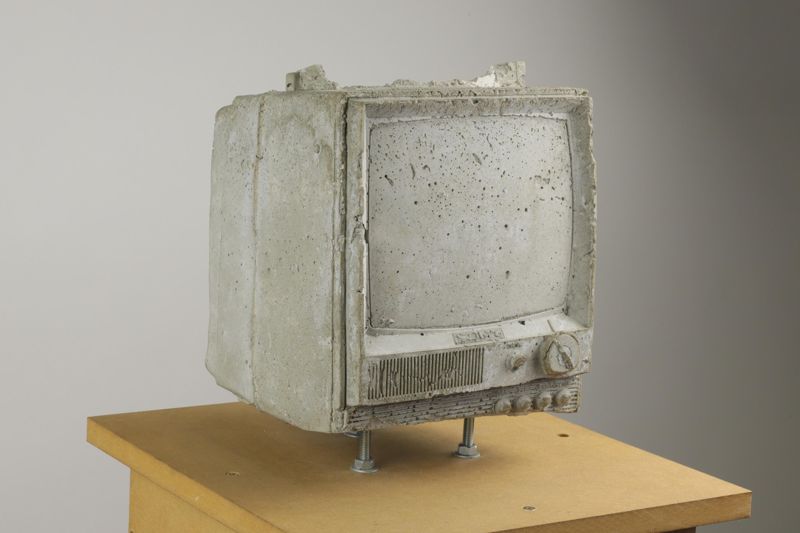 Betonskulptur TV-Gerät, 1978