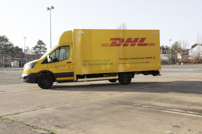 Prototyp Biene Maja für das elektrische Zustellfahrzeug DHL StreetScooter WORK XL