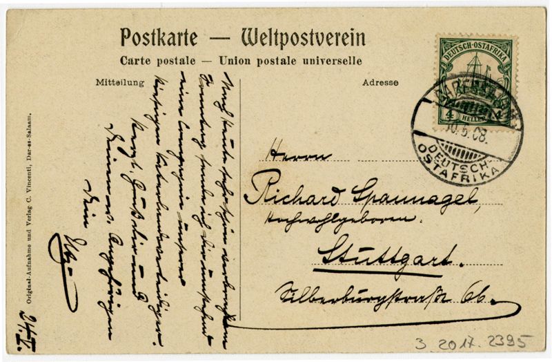 Ansichtspostkarte. Kolonialpost, Staatssekretär des Reichskolonialamts des Deutschen Reichs, Bernhard Dernburg, schreitet die Ehrenkompanie der deutschen Schutztruppe in Deutsch-Ostafrika ab, gelaufen