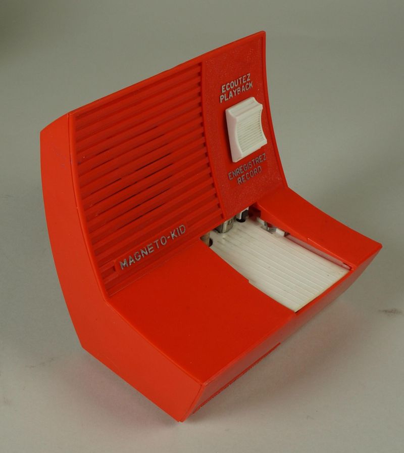 Kassettenrekorder für Kinder Magneto-Kid mit proprietärem Kassettenformat
