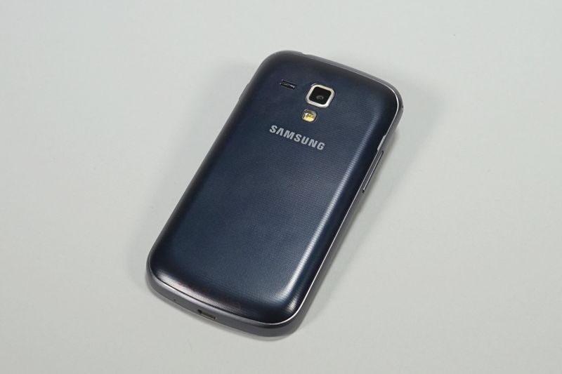 Smartphone Samsung Galaxy S Duos 2 S7582 von Flüchtling Mohammad K.
