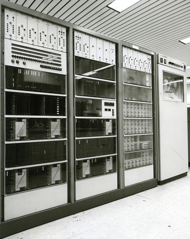 Rechneranlage TR 86 für vollautomatische Telexauskunft