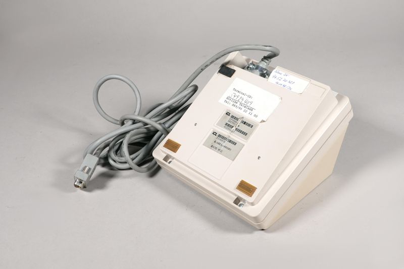 Zubehör zum Schalterterminal EPOS 92, Geheimzahl-Tastenfeld Pin Pad für bargeldlose Bezahlung bei einer Filiale der Deutschen Post AG