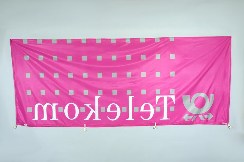 Telekom-Fahne