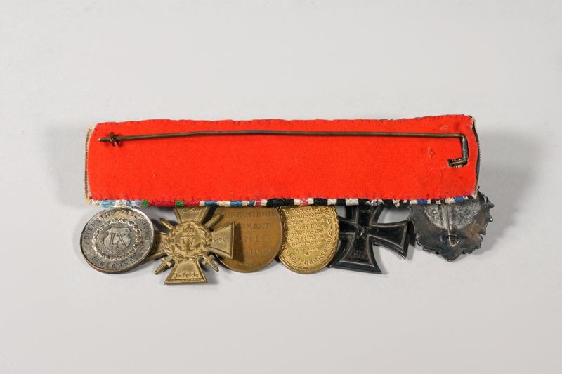 Ordensspange mit 6 Auszeichnungen, davon 3 Medaillen aus Bayern