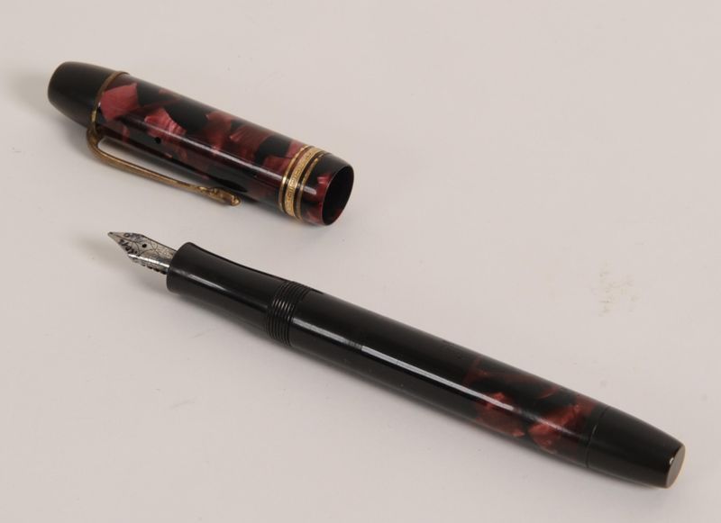 Schreibgerät, Füllfederhalter Taylorix SH 5658, mit Feder Osmia Supra, Art Deco, mit Drehmechanik