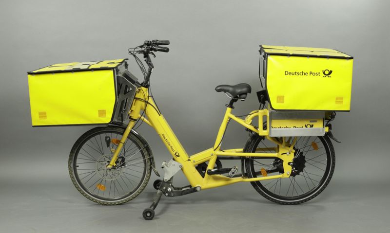 Prototyp und Test-Elektrofahrrad DHL E-Bike für Briefzusteller