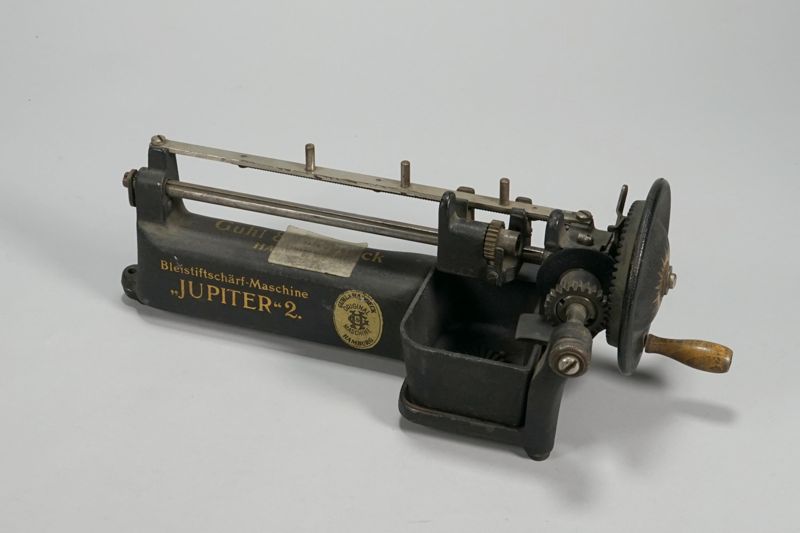 Bleistiftanspitzer, Bleistiftschärfmaschine Jupiter 2, verwendet beim Postamt Nürnberg 2 der Deutschen Reichspost