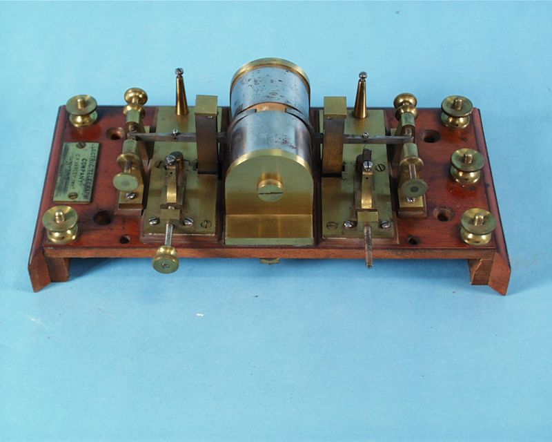 Polarisiertes Telegrafenrelais