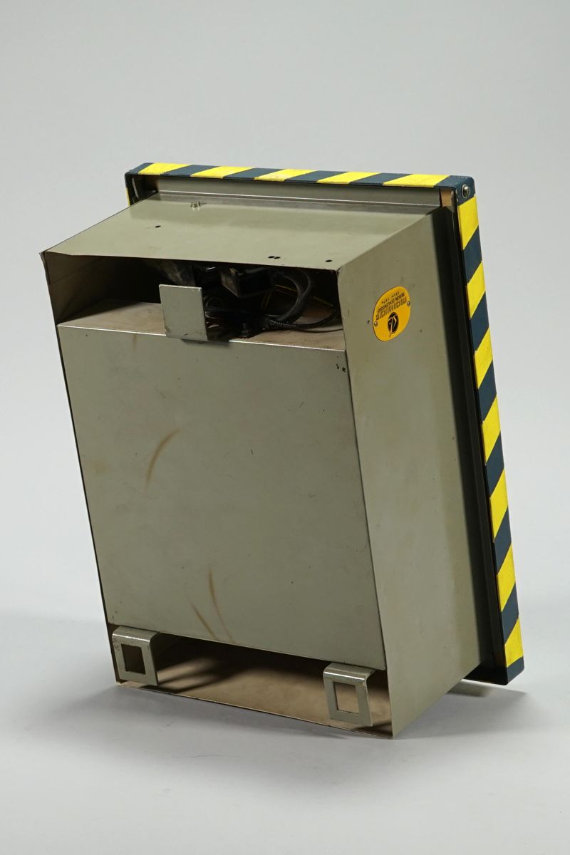 Leuchtkasten mit Werbung für Das Schnellpaket, vom Postamt Schweinfurt, Deutsche Bundespost