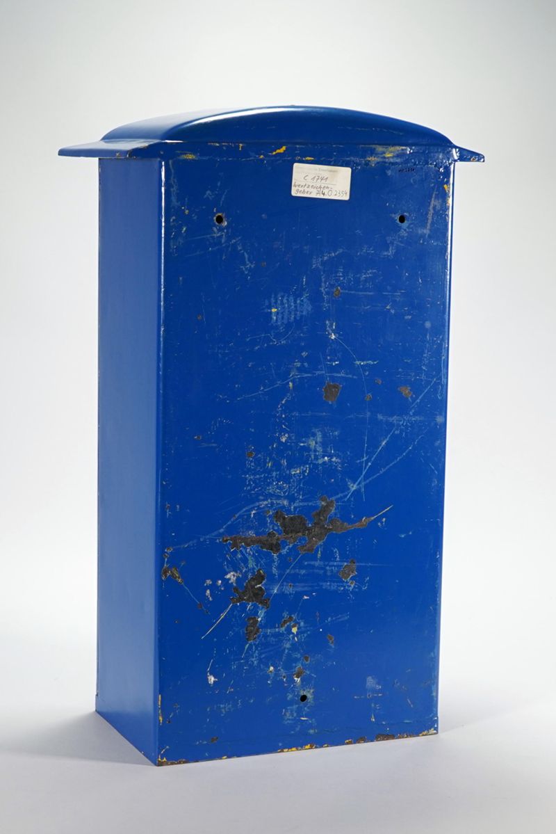 Postkartengeber, Modell KL 29 K 8, mit gewölbtem Dach, Deutsche Reichspost