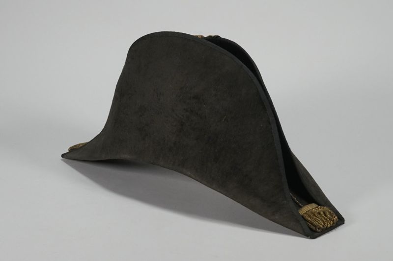 Uniform, Hannover, Zweispitz-Hut mit Kokarde und Wappenknopf