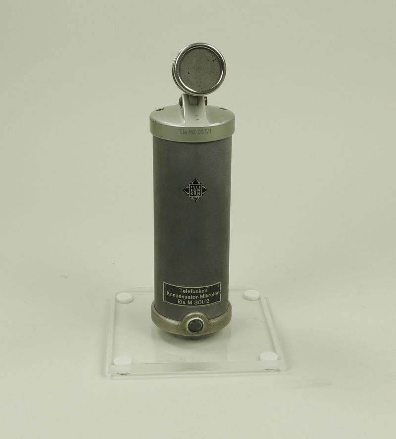 Mikrofonverstärker Ela M 301/2, Kondensatormikrofon Neumann-Flasche CMV 3 mit Kapsel M 9