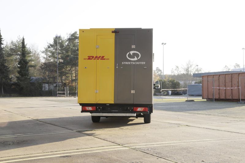 Prototyp Biene Maja für das elektrische Zustellfahrzeug DHL StreetScooter WORK XL