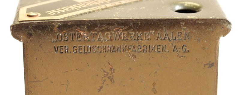 Spardose, Heimspardose in Form eines Tresors