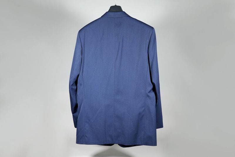 Unternehmensbekleidung, Anzug (Jacke und Hose) für Schaltermitarbeiter der Deutschen Post AG