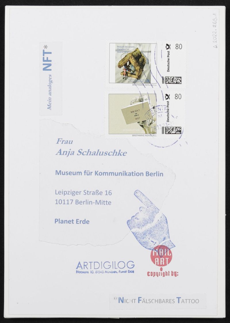 Audiogrußkarte mit USB-Anschluss als Mail Art-Objekt Besuch bei einem Planeten in Quarantäne