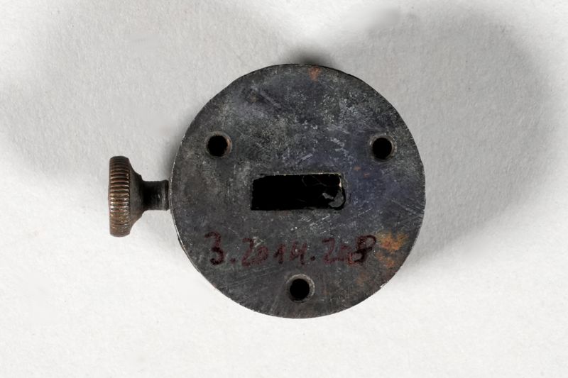 Stempelkopf eines Handstempels (Fauststempel, Hammerstempel, Selbstfärberstempel), Tagesstempel Kaiserlich Deutsche Feldpoststation Nr. 1, Feldpost Deutsch-Südwestafrika, Kolonialpost, Kreisstempel