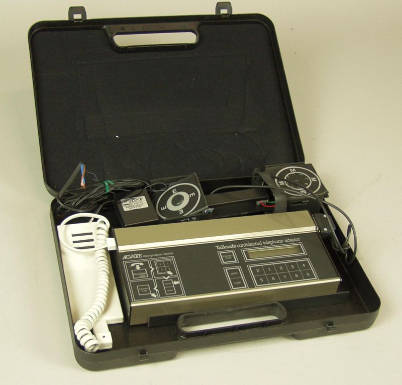 Sprachverschlüsselungsgerät / Scrambler Agate Talksafe in Transportkoffer