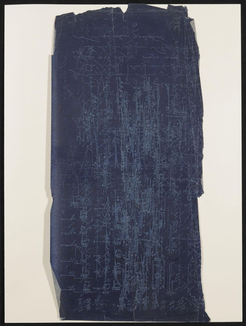 Pauspapier mit Schrift und Zeichnungen